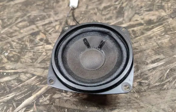 Maserati Quattroporte Panel speaker 191365 280896001
