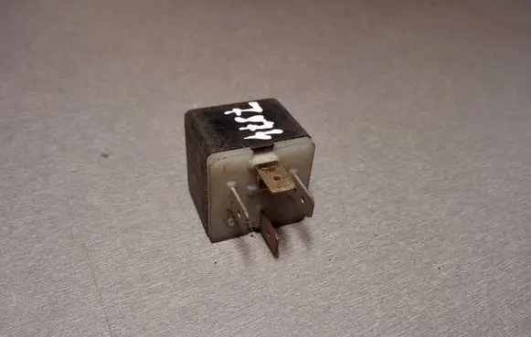 Audi A6 S6 C5 4B Other relay 431951253H