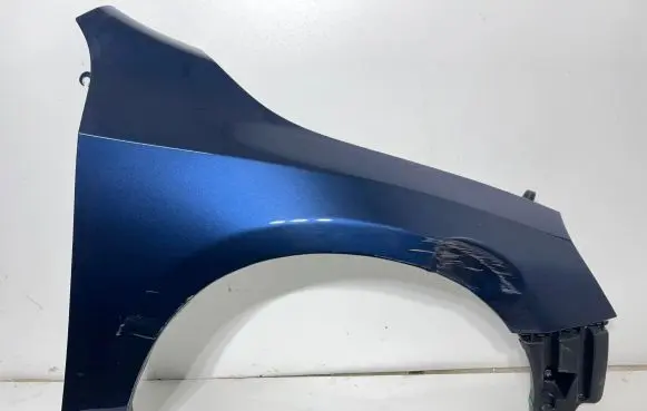Volvo V60 Fender