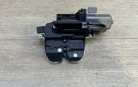 Porsche Cayenne (92A) Tailgate/trunk/boot lock/catch/latch 7P0827505M 95851250505 95851250506