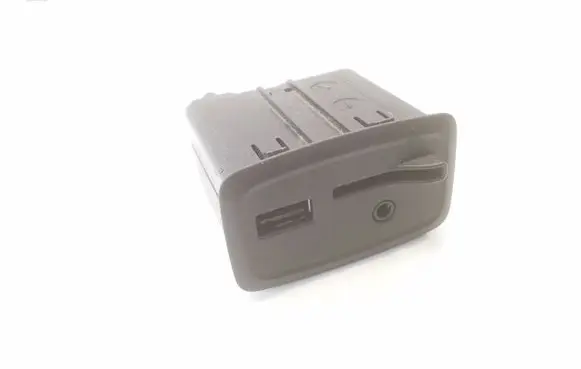 Renault Zoe USB socket connector 280237342R