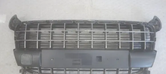 Peugeot 3008 I Front bumper upper radiator grill 9685626377 9686054577
