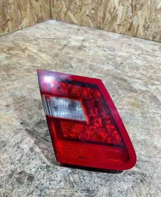 Mercedes-Benz E W212 Tailgate rear/tail lights