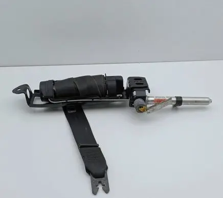 Volvo V50 Front seatbelt 30615569