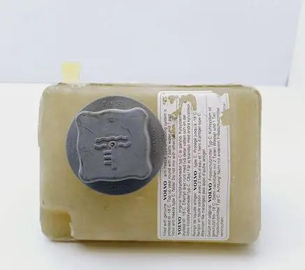 Volvo 440 Coolant expansion tank/reservoir 451353 463536