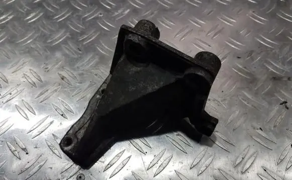 Ford Escort Engine mounting bracket 92ff9k552da