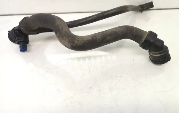 Volkswagen PASSAT B5.5 Engine coolant pipe/hose 4B0121049S 8D0959481B