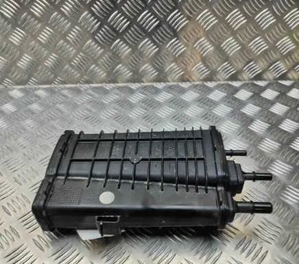 Active carbon filter fuel vapour canister