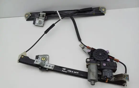 Ford Mondeo Mk III Front door window regulator with motor 0130821771