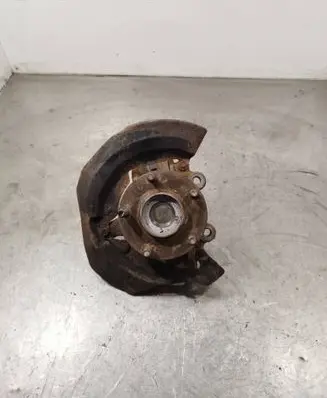 Mazda 3 II Front wheel hub