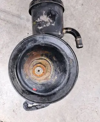Mercedes-Benz SL R107 Power steering pump 1004600083