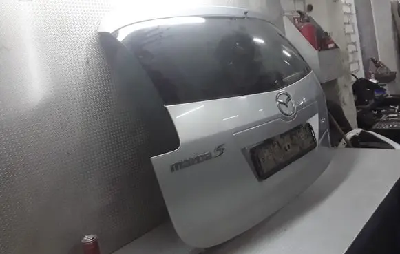 Mazda 5 Tailgate/trunk/boot lid CC7663100N67