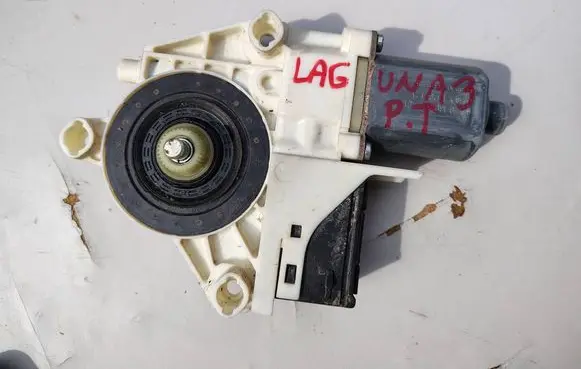 Renault Laguna III Rear door window regulator motor 978409104