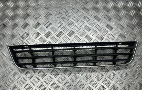 Volkswagen PASSAT B6 Front bumper lower grill 3C0853677