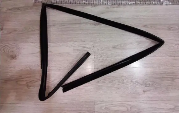 Volvo XC90 Rubber seal front door window/glass 31278797