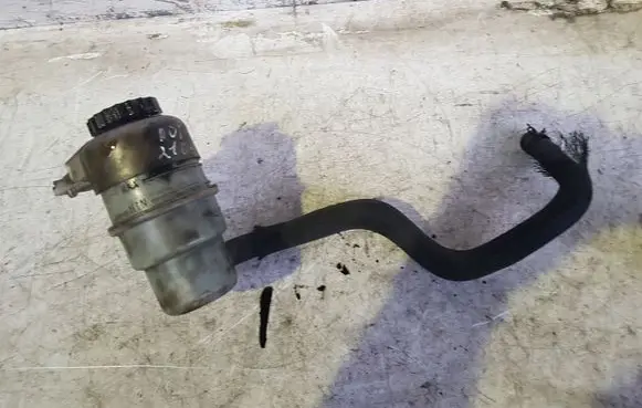 Dodge Caliber Power steering fluid tank/reservoir 05105338AB