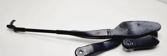 Mercedes-Benz E W211 Front wiper blade arm A2118240049