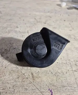 Audi A6 S6 C5 4B Horn signal 4b0951223a 7H0094