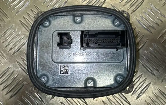 Mercedes-Benz C AMG W205 Headlight ballast module Xenon A2059005010
