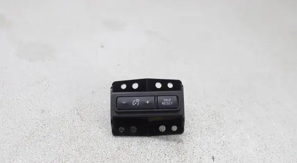 Nissan Qashqai Other switches/knobs/shifts 70520C