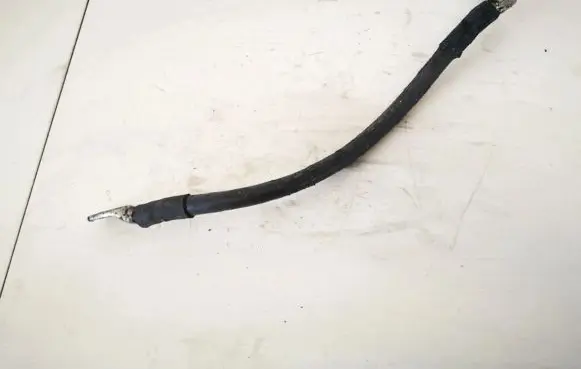 Volkswagen Touareg I Positive cable (battery)