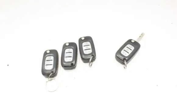 Renault Megane III Ignition key/card 28120409