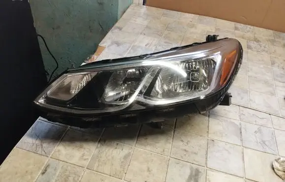 Chevrolet Cruze II Headlight/headlamp 84156517