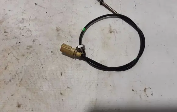 Volkswagen Caddy Exhaust gas temperature sensor 04L906088EG