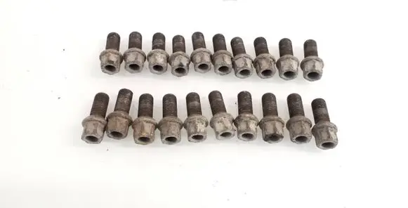 Skoda Octavia Mk2 (1Z) Nuts/bolts 