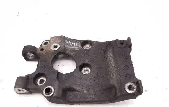 Citroen C5 A/C compressor mount bracket 9646719580
