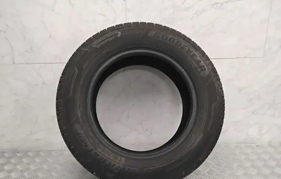 Volkswagen Transporter - Caravelle T5 R16 summer tire 