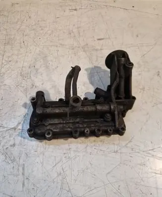 KIA Sorento Oil filter mounting bracket