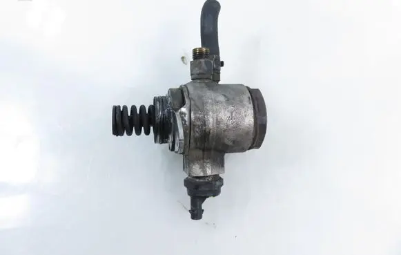 Skoda Fabia Mk2 (5J) Fuel injection high pressure pump 03C127026D