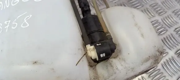 Renault Kangoo I Windscreen/windshield washer pump 7700821782