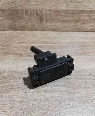 Volkswagen PASSAT B3 Other relay 0769192