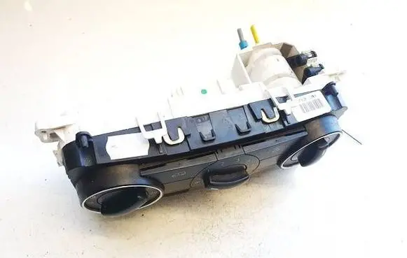 Mercedes-Benz B W245 Climate control unit A1698301585 69780008