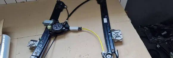 Audi RS Q8 Front window lifting mechanism without motor 4M8837462 C70193107