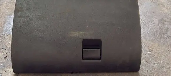 Ford Mondeo Mk III Glove box 4S71A06044