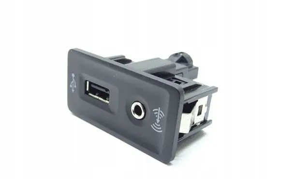 Volkswagen PASSAT B8 USB socket connector 5G0035222H