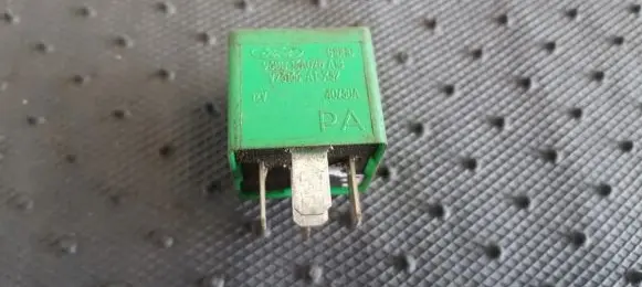 Ford Mondeo MK II Other relay 93BG13A025A1B V23136-A1-X32