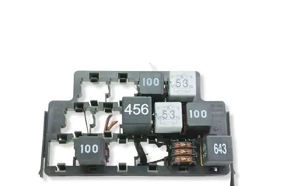 Volkswagen Polo IV 9N3 Fuse box set 6Q0972595A