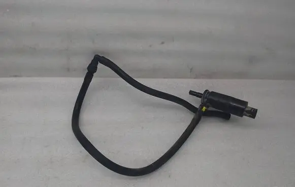 Volvo S60 Headlight washer pump 89032971