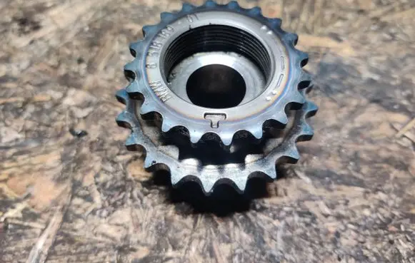 BMW 2 F45 Timing chain sprocket 8518189