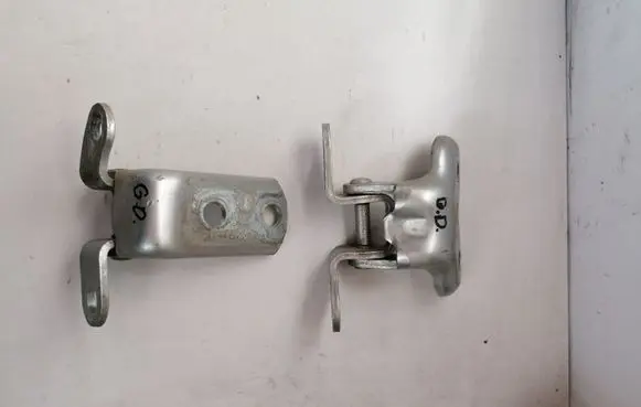 Toyota Corolla Verso E121 Rear door upper hinge