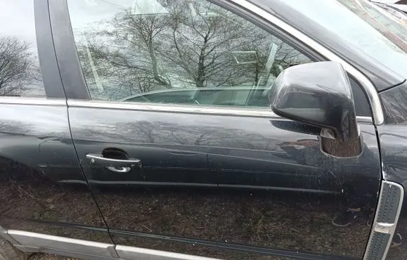 Opel Antara Front door