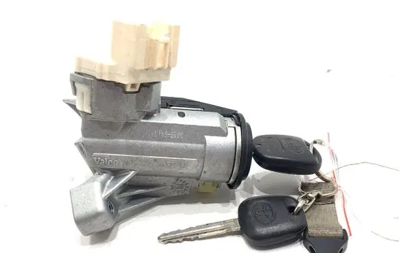 Toyota Yaris Ignition lock
