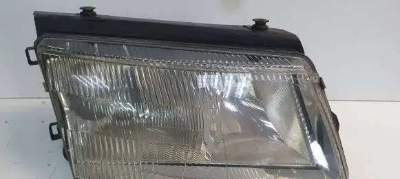 Volkswagen PASSAT B5 Headlight/headlamp