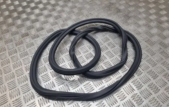 Audi A4 S4 B8 8K Rear door rubber seal (on body) 8K9833721E