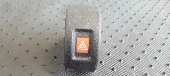 Opel Astra G Hazard light switch 90561384 90437427