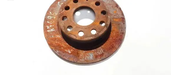 Volkswagen Golf V Rear brake disc neventiliuojamas